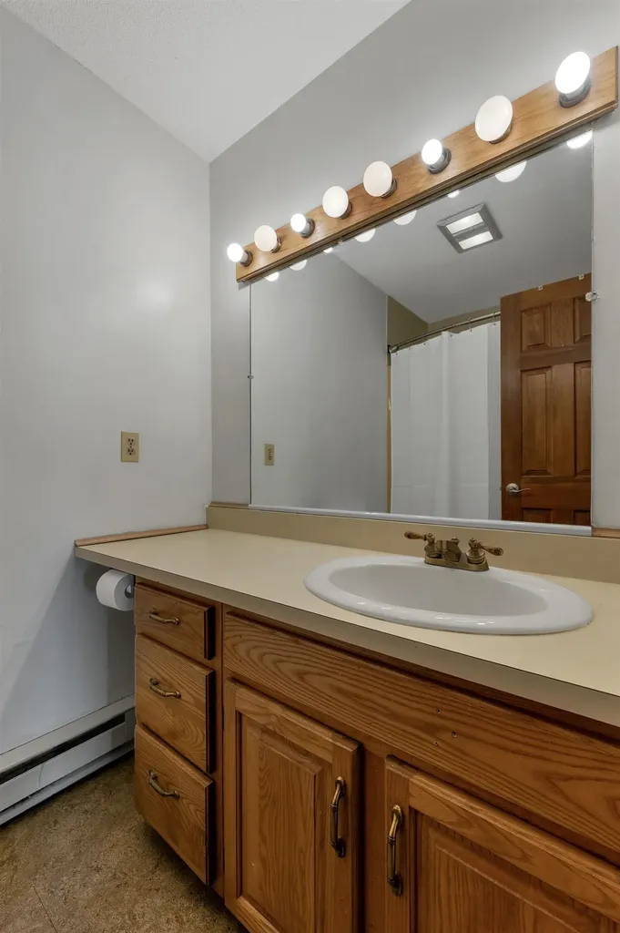 55 High View Circle Gilford NH 03249