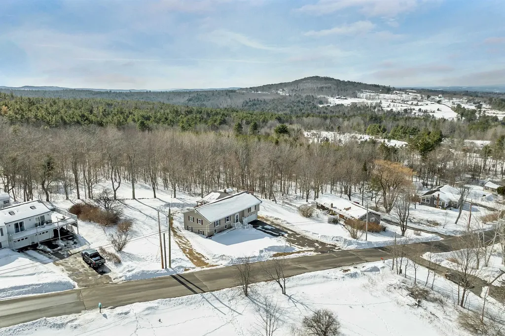 55 High View Circle Gilford NH 03249