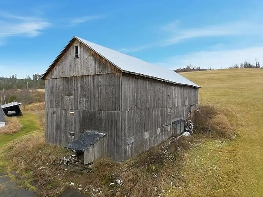 228 Nutter Lane Barnet VT 05821