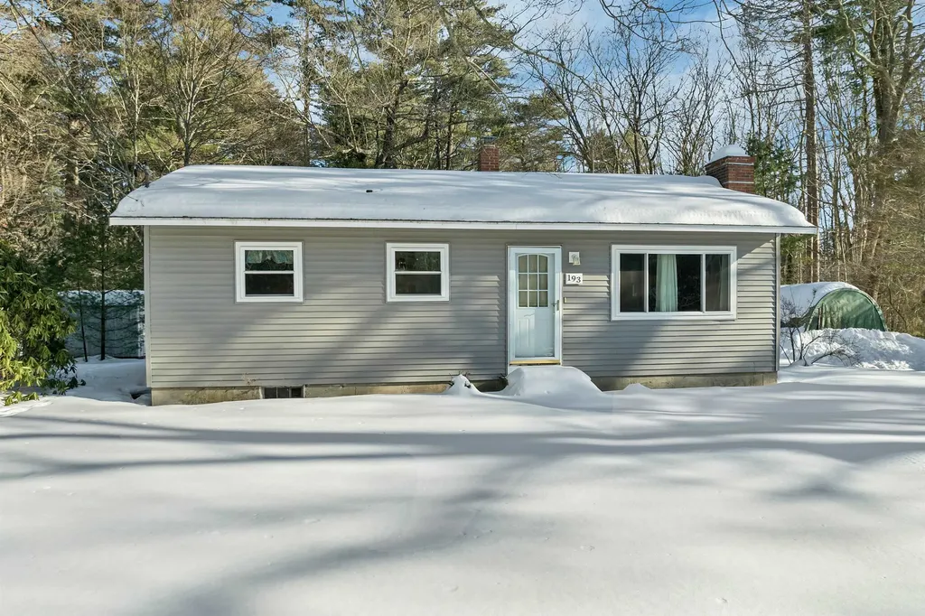 193 Mill Road North Hampton NH 03862