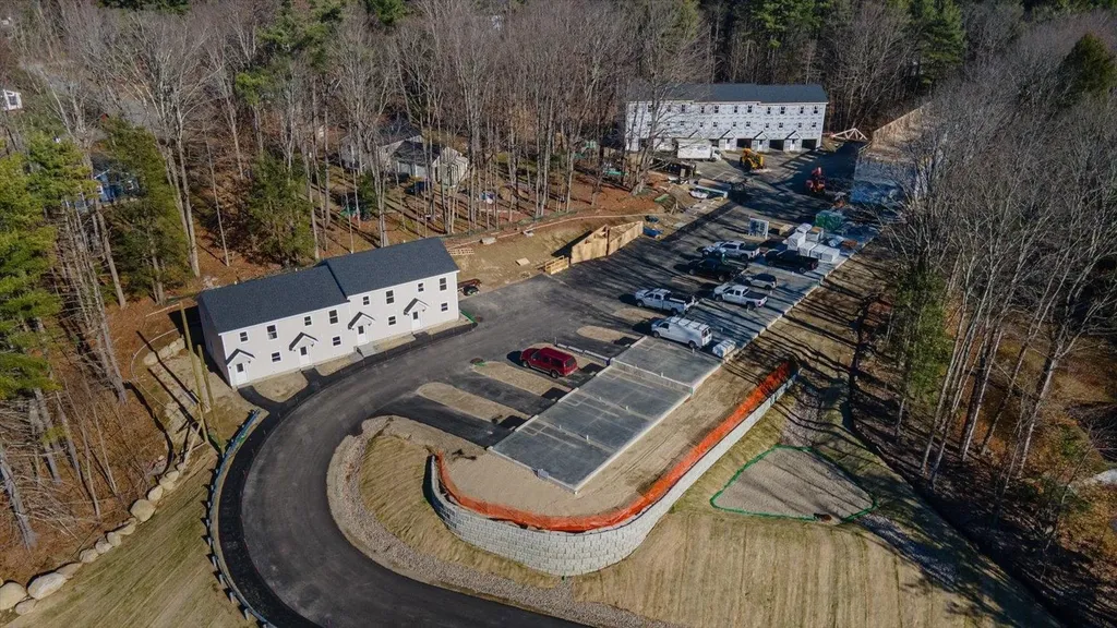 33 Lucy Lane Peterborough NH 03458