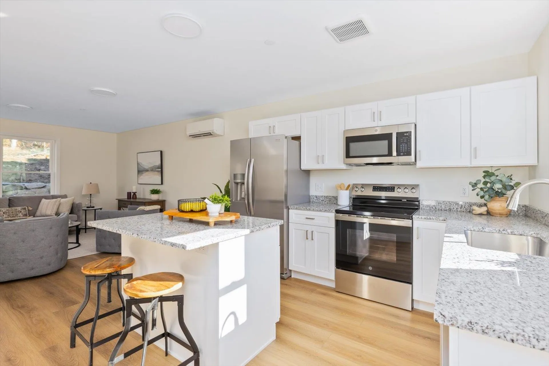 33 Lucy Lane Peterborough NH 03458