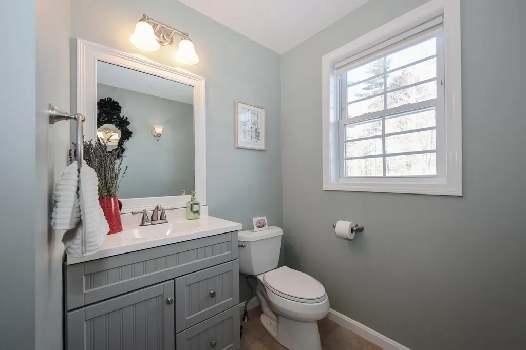 21 W Shore Avenue Manchester NH 03109