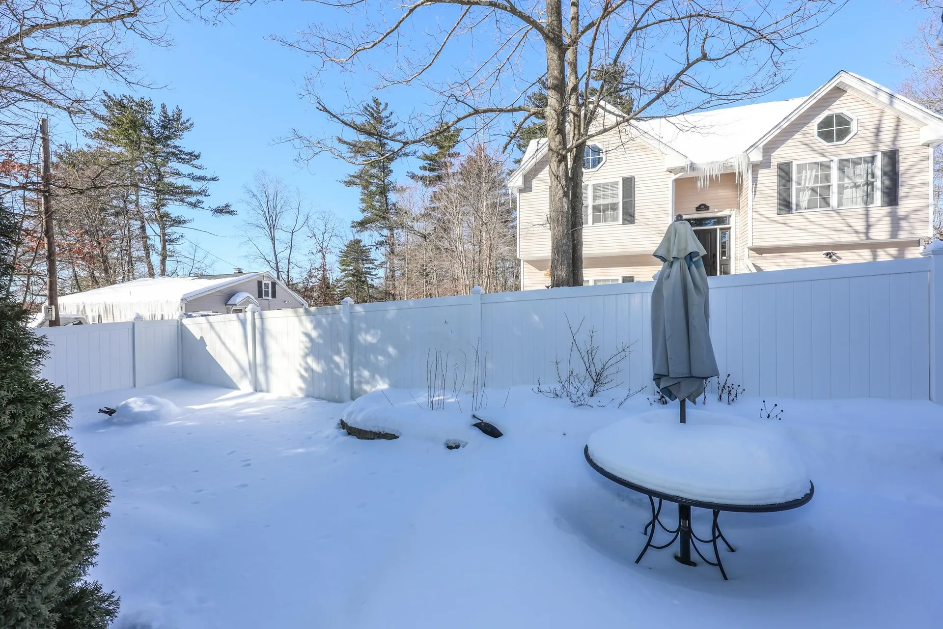 21 W Shore Avenue Manchester NH 03109