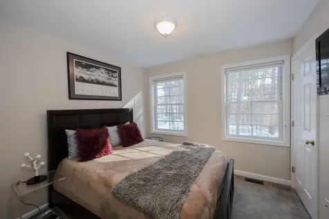 21 W Shore Avenue Manchester NH 03109