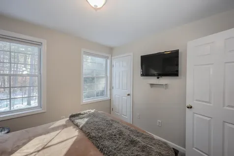 21 W Shore Avenue Manchester NH 03109