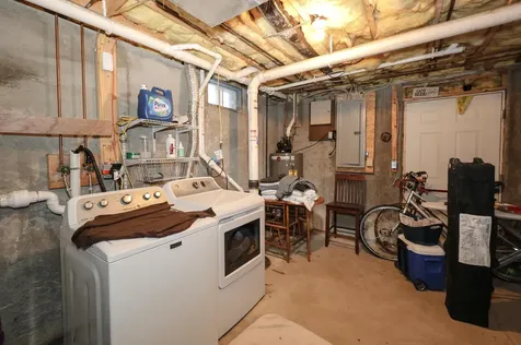 21 W Shore Avenue Manchester NH 03109