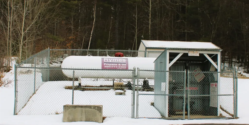 105 107 Maple Street Barnstead NH 03218