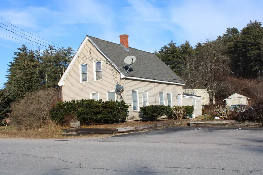 105 107 Maple Street Barnstead NH 03218