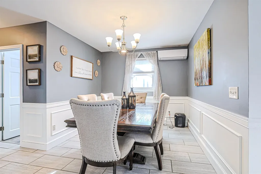 4 Farmer Street Manchester NH 03104