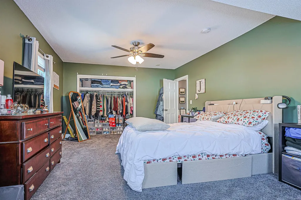 4 Farmer Street Manchester NH 03104