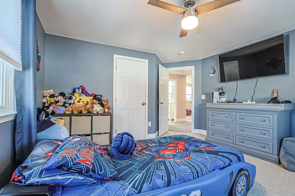 4 Farmer Street Manchester NH 03104