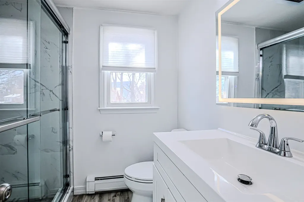 4 Farmer Street Manchester NH 03104