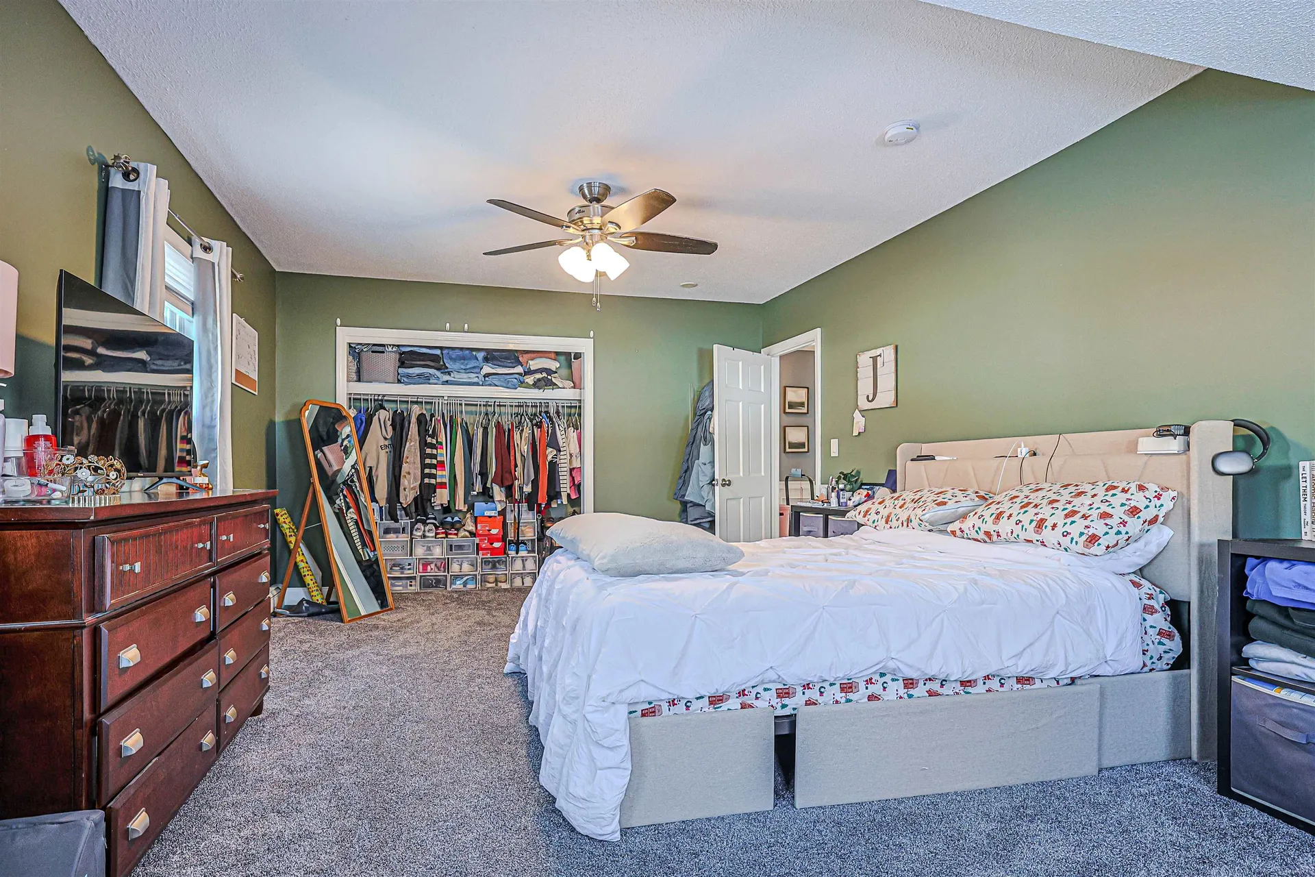 4 Farmer Street Manchester NH 03104