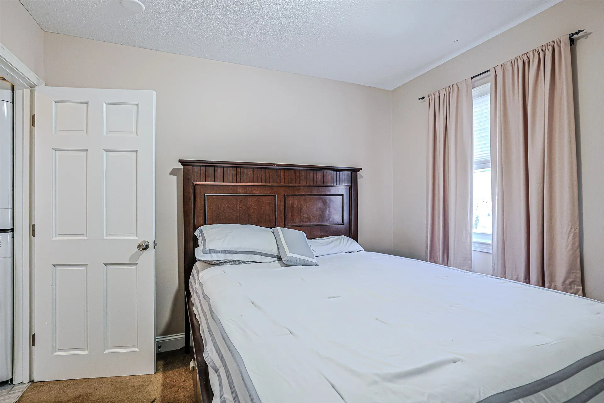 4 Farmer Street Manchester NH 03104