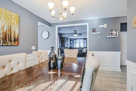 4 Farmer Street Manchester NH 03104