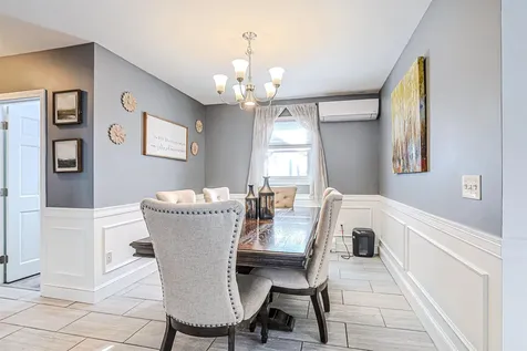 4 Farmer Street Manchester NH 03104