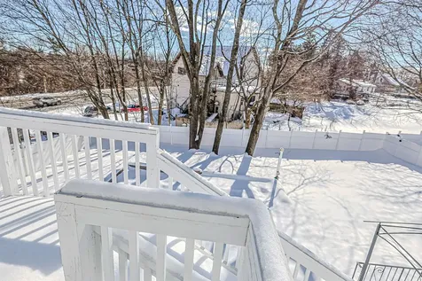 4 Farmer Street Manchester NH 03104