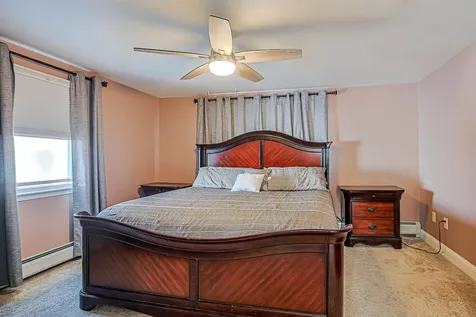 4 Farmer Street Manchester NH 03104