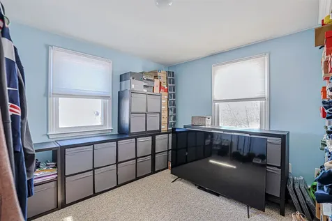 4 Farmer Street Manchester NH 03104