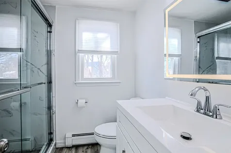 4 Farmer Street Manchester NH 03104