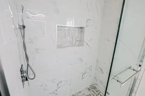 4 Farmer Street Manchester NH 03104