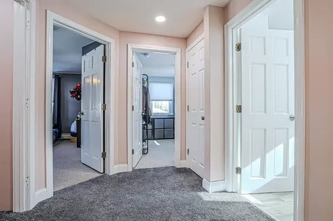 4 Farmer Street Manchester NH 03104