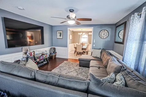 4 Farmer Street Manchester NH 03104