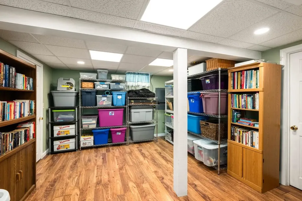 32 Lindsay Road Hooksett NH 03106