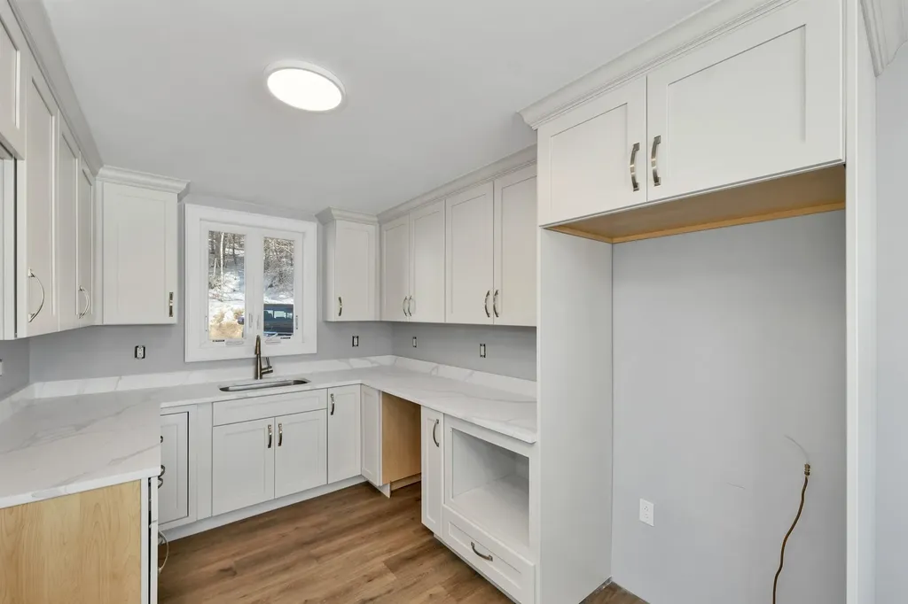 92 Canopache Road Wolfeboro NH 03894