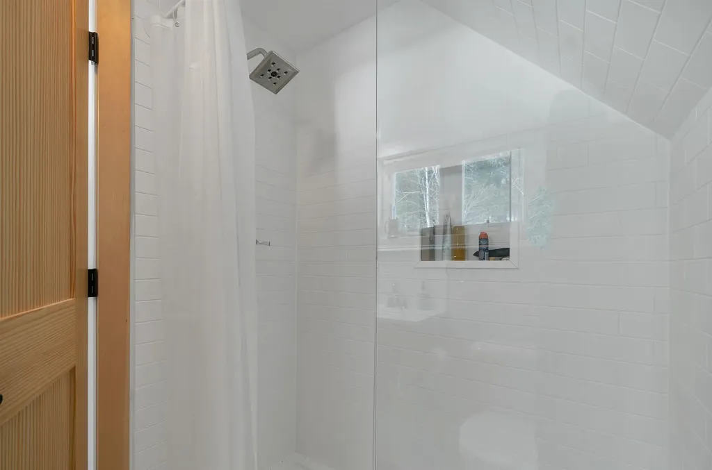 92 Canopache Road Wolfeboro NH 03894