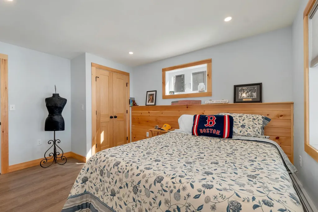 92 Canopache Road Wolfeboro NH 03894