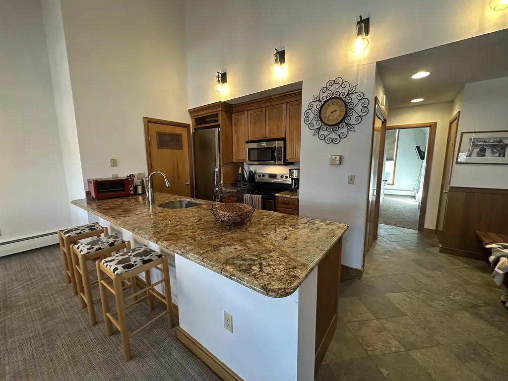 4 Sportscenter Village Way Dover VT 05356