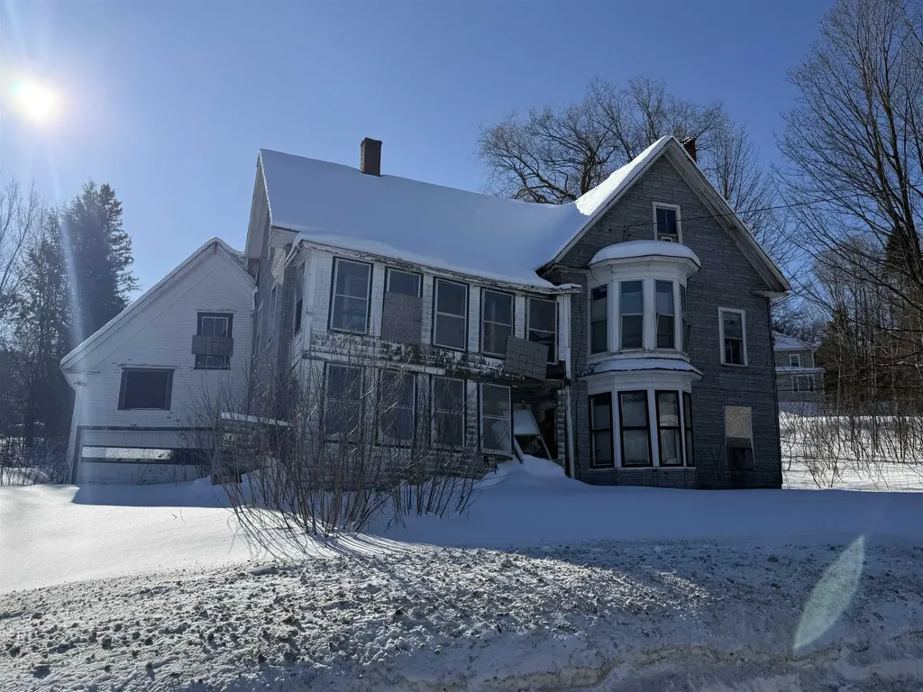 531 West Main Street Newport City VT 05855