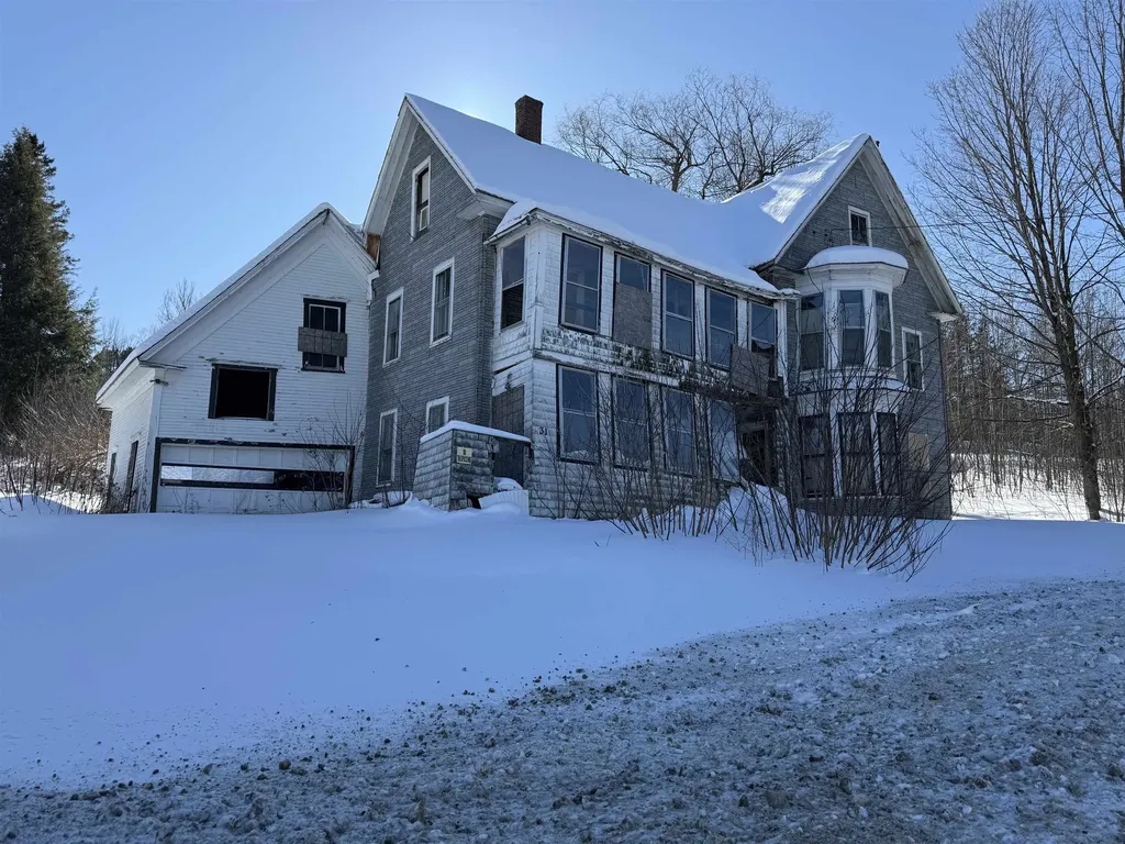 531 West Main Street Newport City VT 05855