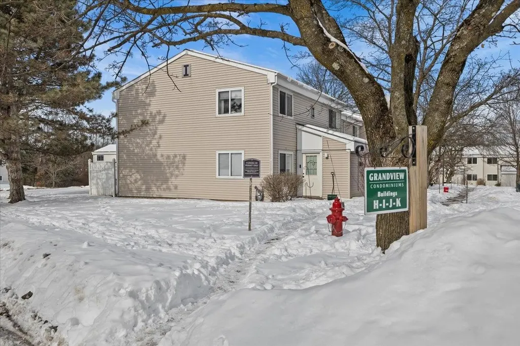 I4 Grandview Drive South Burlington VT 05403