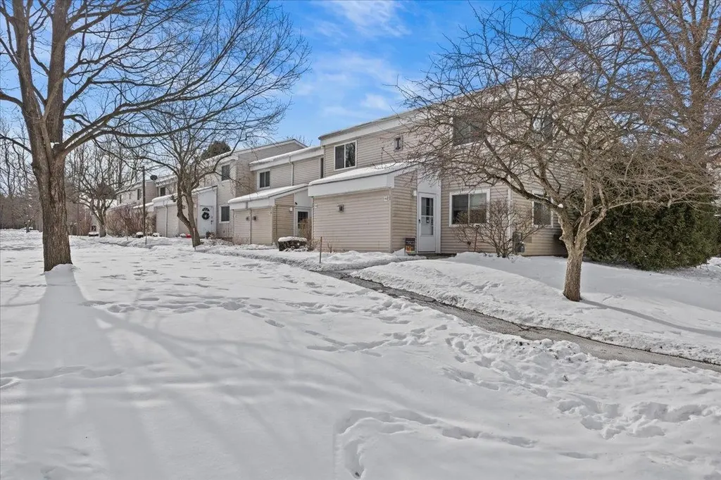 I4 Grandview Drive South Burlington VT 05403