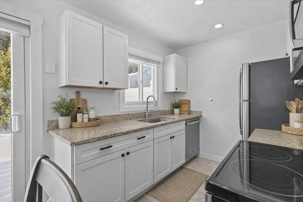 I4 Grandview Drive South Burlington VT 05403