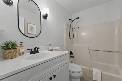 I4 Grandview Drive South Burlington VT 05403