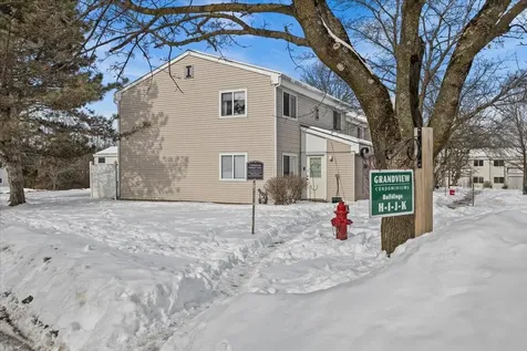 I4 Grandview Drive South Burlington VT 05403