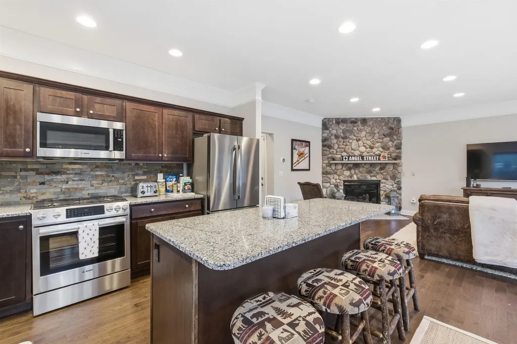 8 Forest Pine Spur Lincoln NH 03251