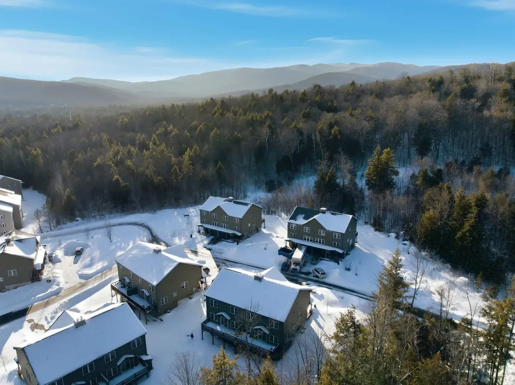 8 Forest Pine Spur Lincoln NH 03251