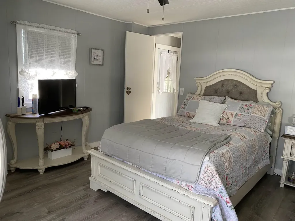 167 Staples Street Seabrook NH 03874