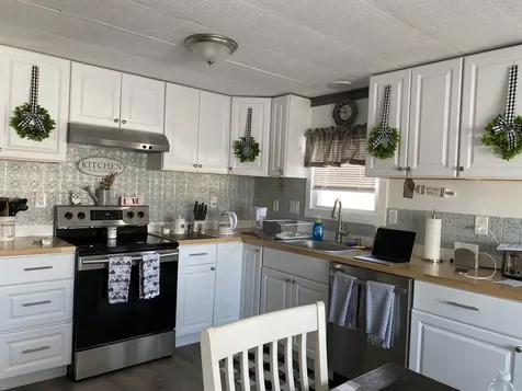 167 Staples Street Seabrook NH 03874