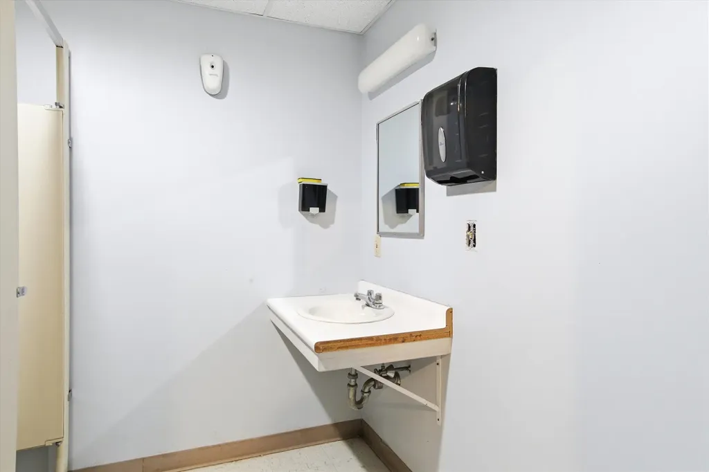 321 Commerce Way Pembroke NH 03275