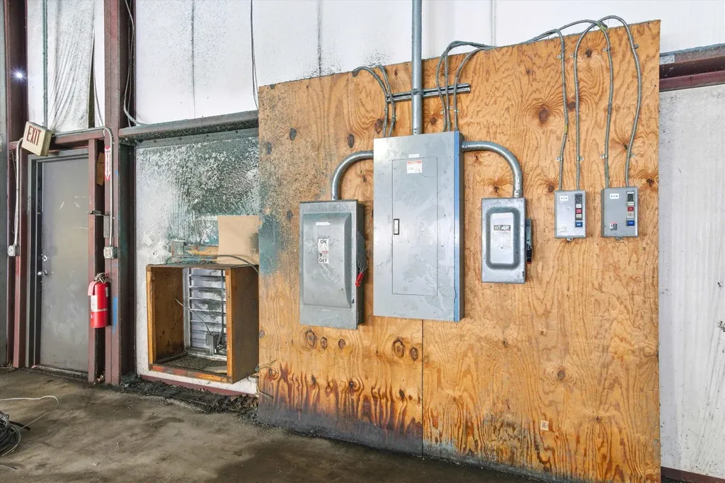 321 Commerce Way Pembroke NH 03275