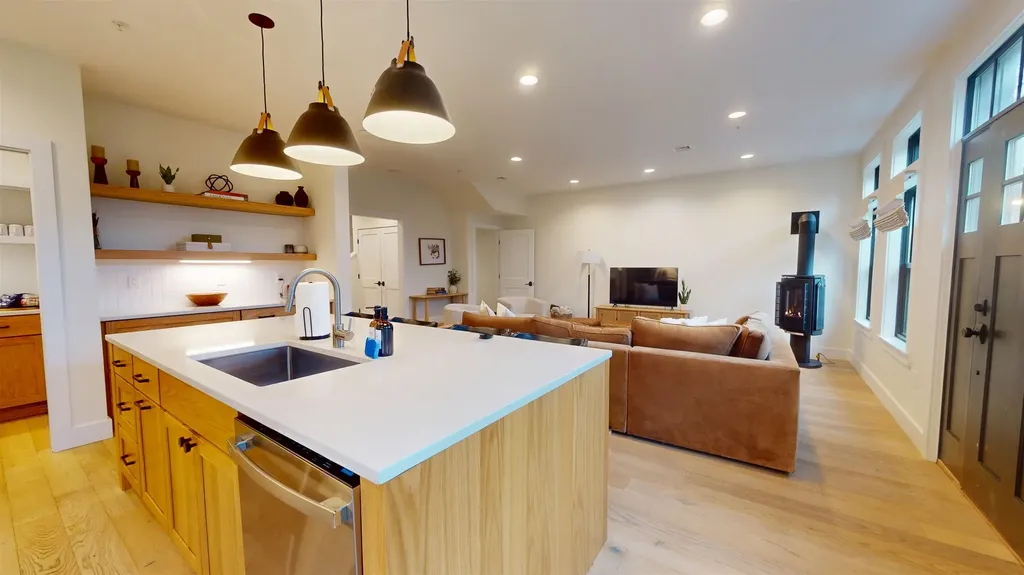 3148 Mountain Road Stowe VT 05672