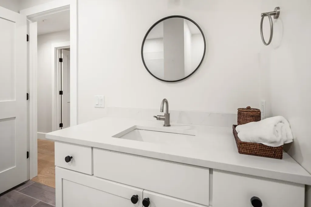 3148 Mountain Road Stowe VT 05672