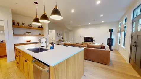 3148 Mountain Road Stowe VT 05672