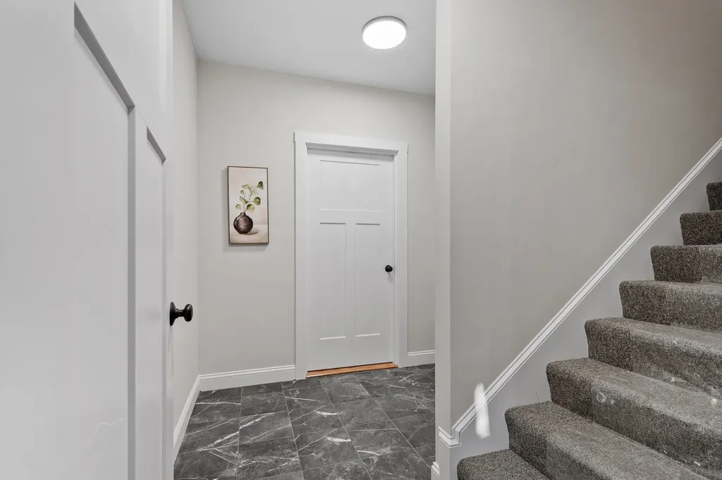 13 Blaisdell Court Raymond NH 03077